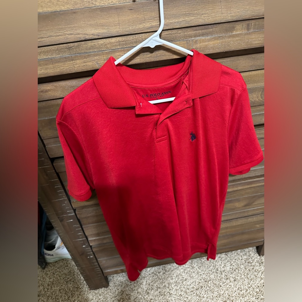 Men’s large polo shirt. Brand new